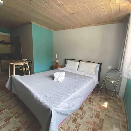 Cozy New Few Meters Away From Side. Lejlighed