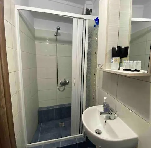 Cozy New Few Meters Away From Side. Apartment Leptokaryá